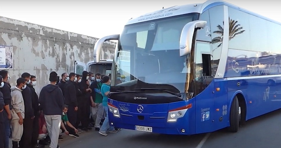 Buses Inmigrantes Canarias